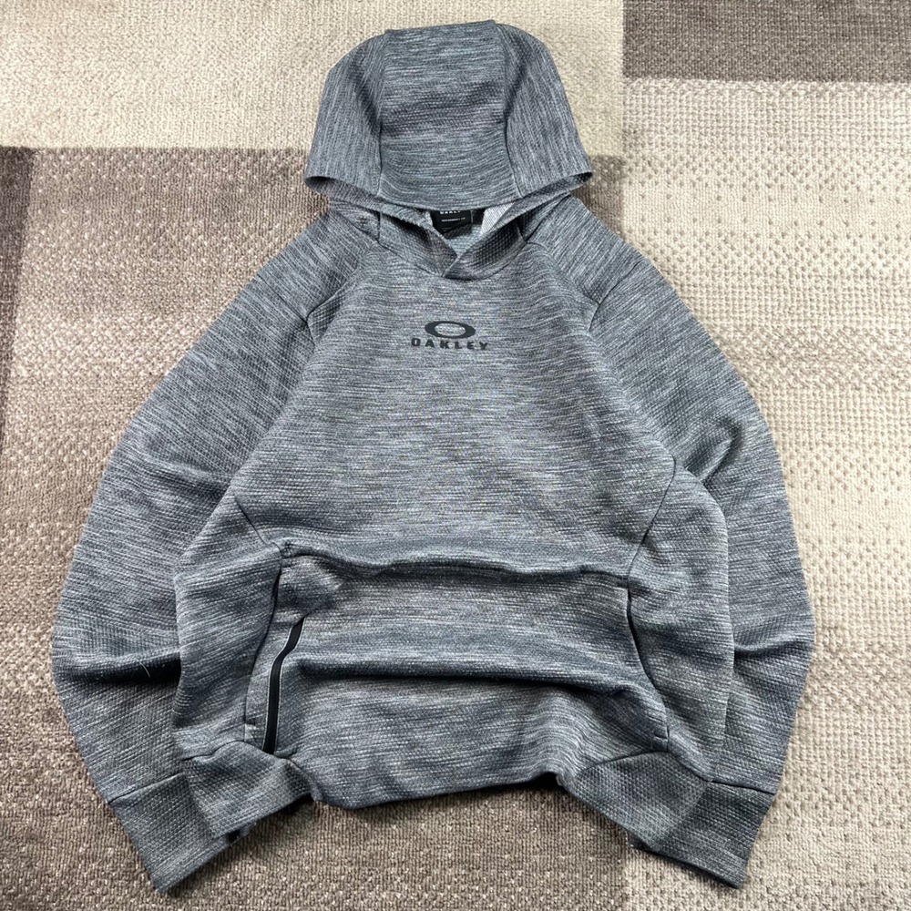 Oakley‎ Mens Performance Fit Hoodie Gray Textured Pullover Size M Center Logo